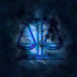 Hvordan ser din og din hests horoskop for sommeren ud?