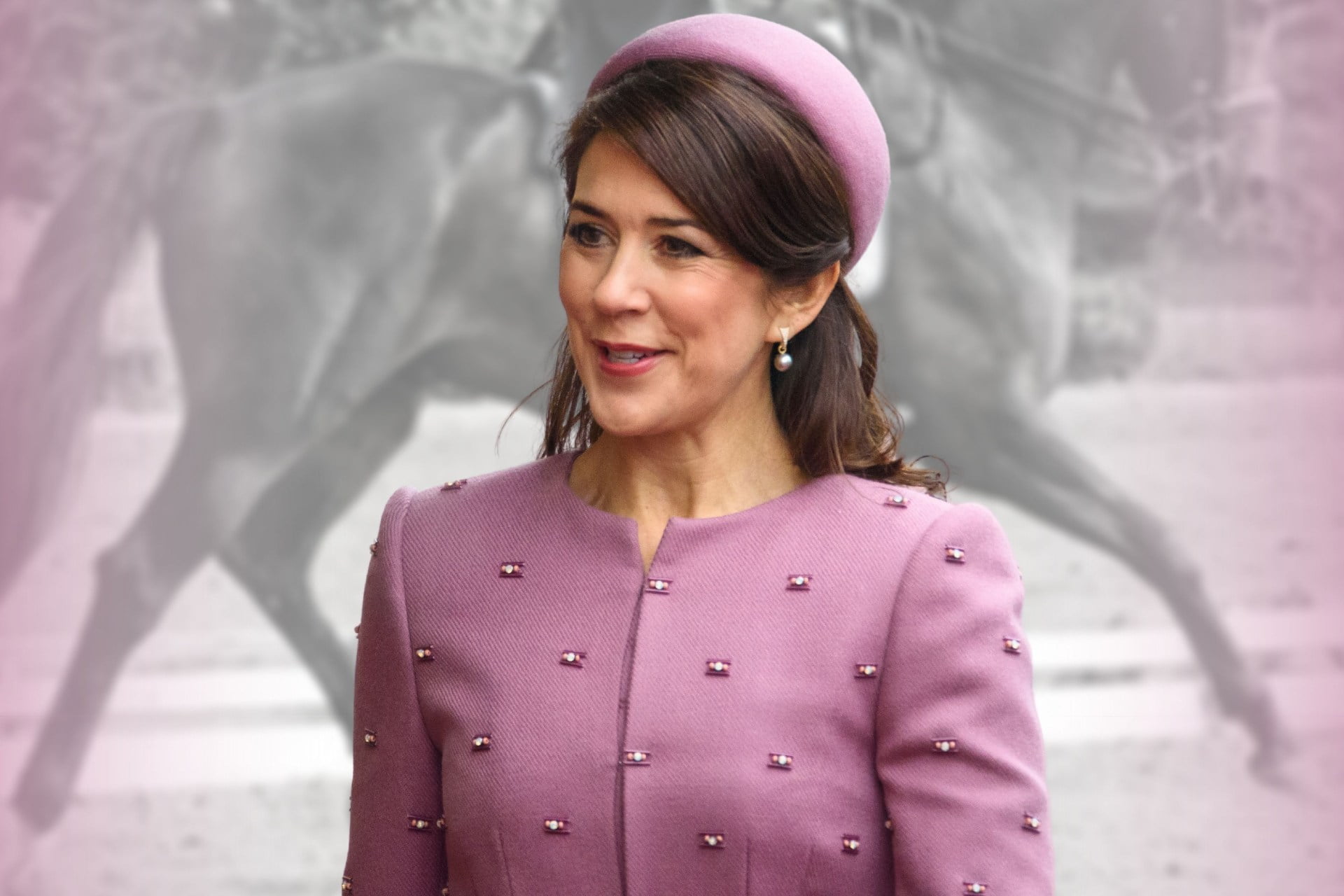 Kronprinsesse Mary er rytter