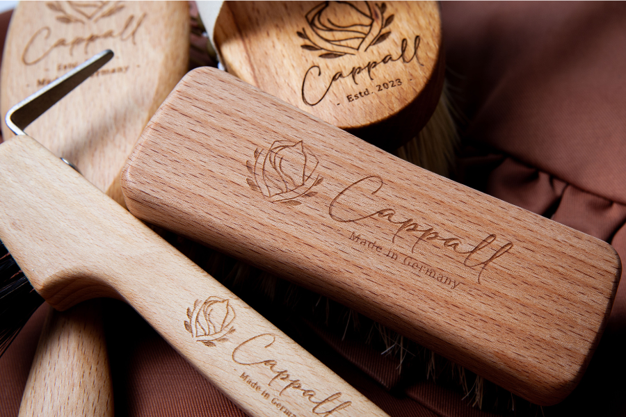 striglerne fra cappall er lavet af fsc certificeret træ samt plantebaserede børster som et alternativ til heste og andre dyrehår. foto cappall