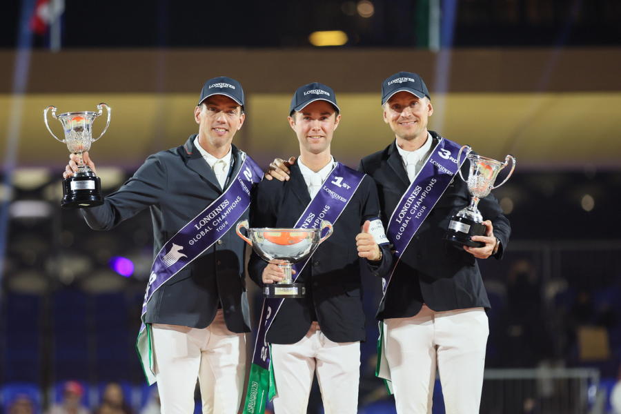 harry smolders, gilles thomas og andreas schou til præmieoverrækkelsen ved longines global champion tour 2025. foto lgct