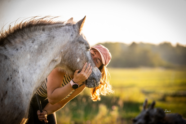 mathilde dennings mission er at vise verden, hvor intelligente og følende dyr er og opfordrer til, at vi anerkende dyrenes verden . foto smii photography