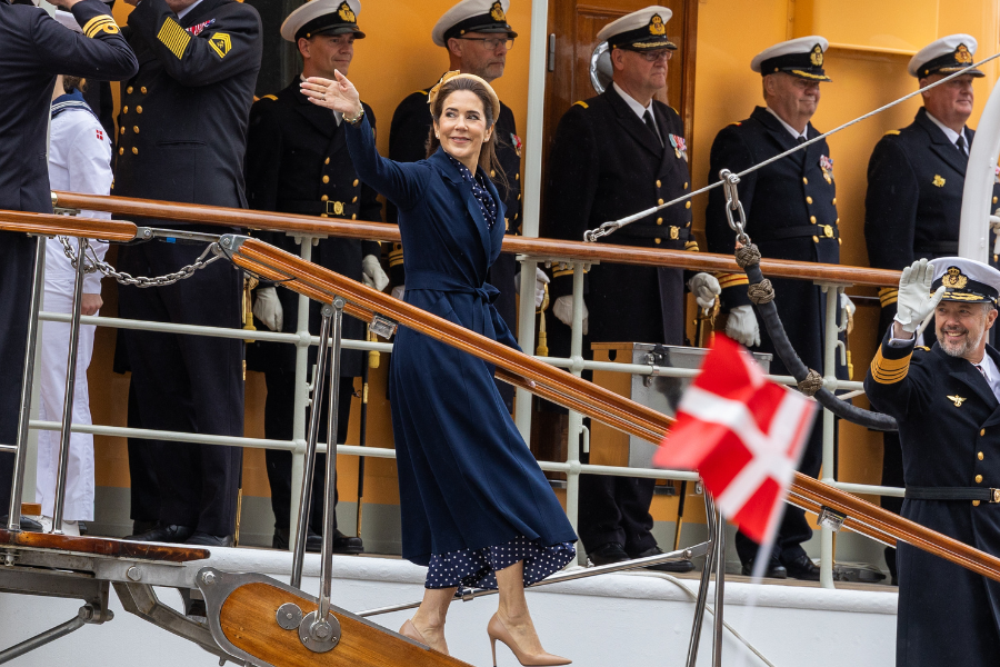 Royal succes på dressurbanen i weekenden, hvor Dronning Mary red sig til førstepladsen i LA1-3.