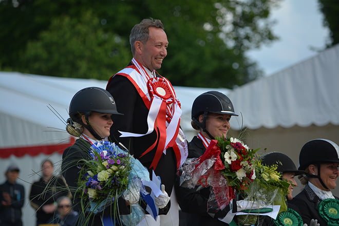 Henrik Sibbesen, Line Kongensgaard og Ann Svelmøe Hansen (Dansk Ride Forbund).